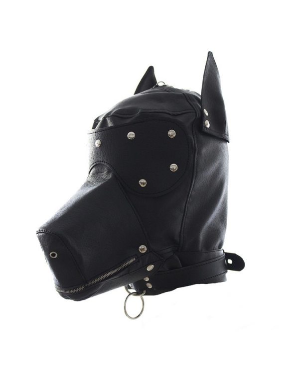 Черная маска собаки с шорами на глаза