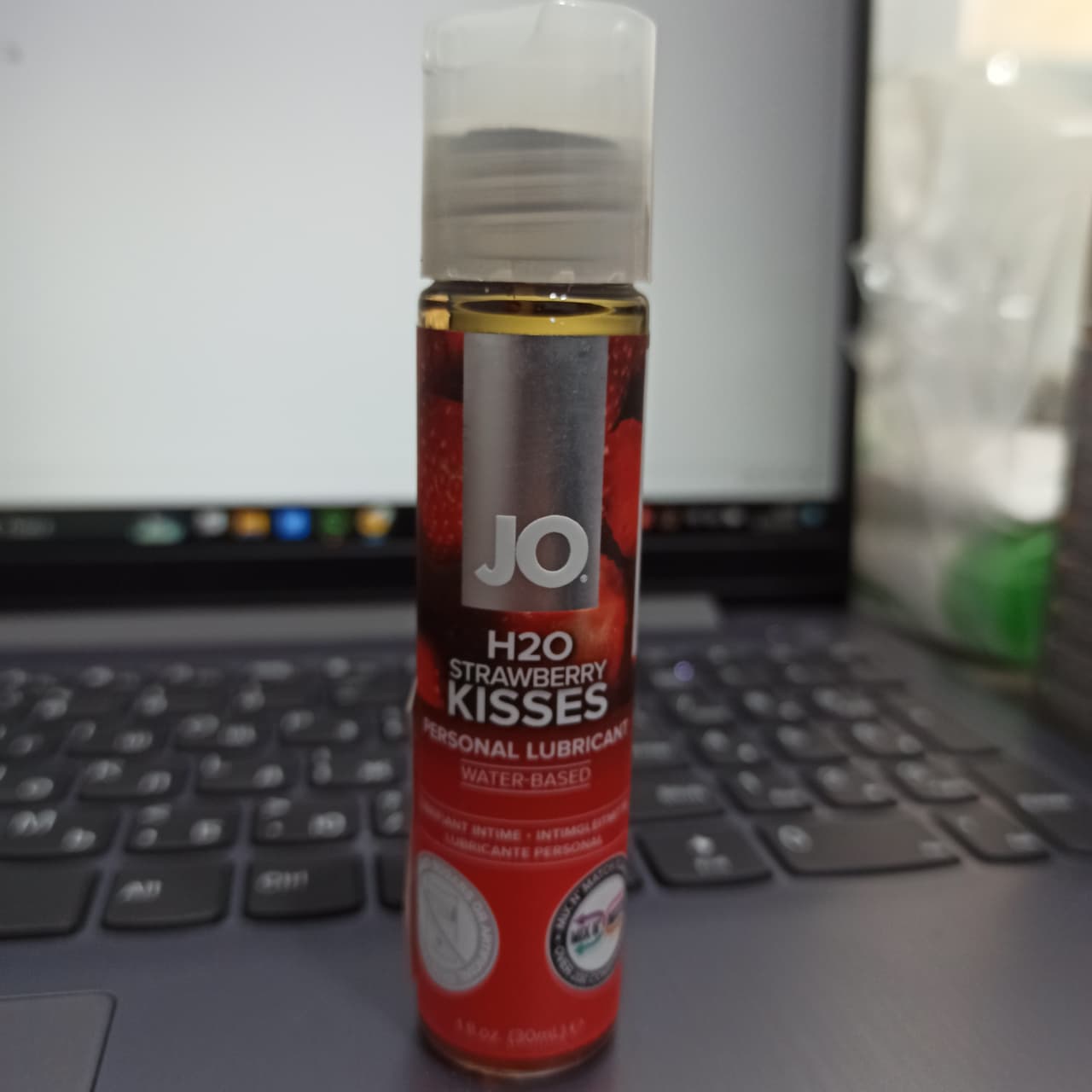 Съедобный лубрикант клубника JO H2O Strawberry kisses 30 мл 10118
